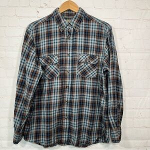 Outdoor Life Flannel Mens Size Medium Gray Plaid Long Sleeve Button Up